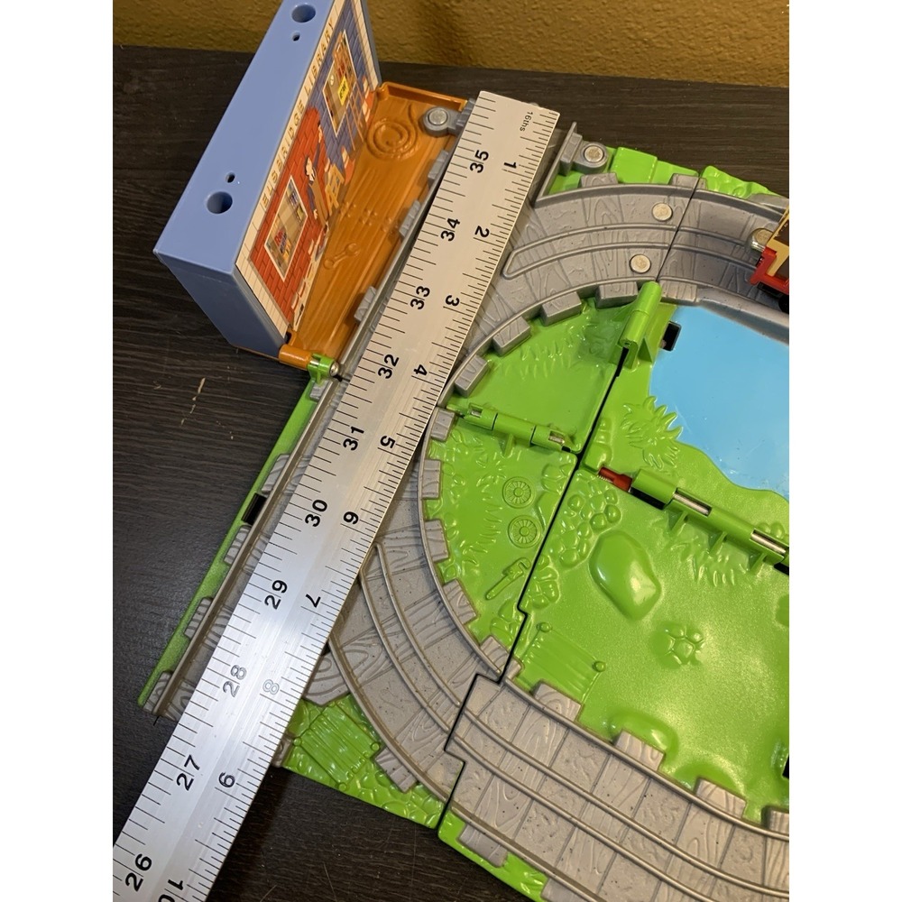 Thomas & Friends Take N Play Foldable Paint Shop and Library Play Set W/ Bill - Picture 12 of 13
